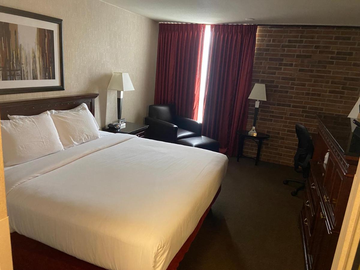 Hotel Lotus Kansas City Merriam Exterior photo