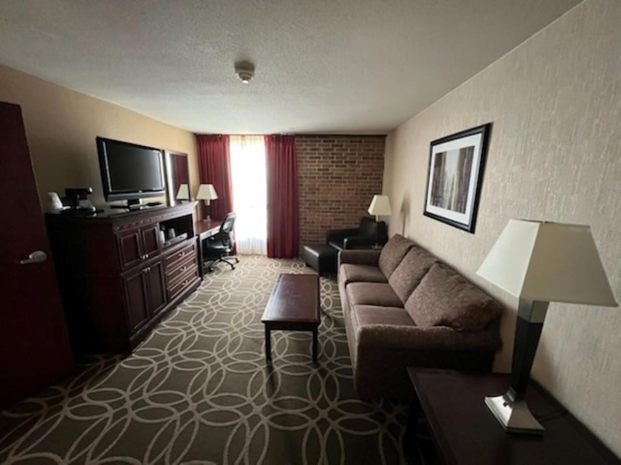 Hotel Lotus Kansas City Merriam Exterior photo